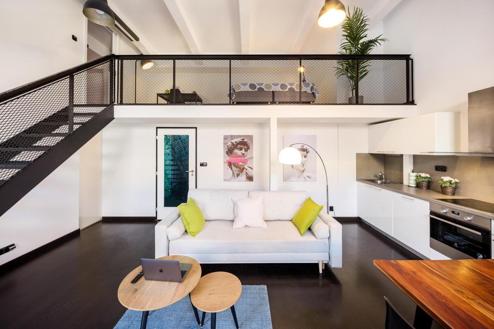 Apartamento 2-level On Krizikova Near The Metro