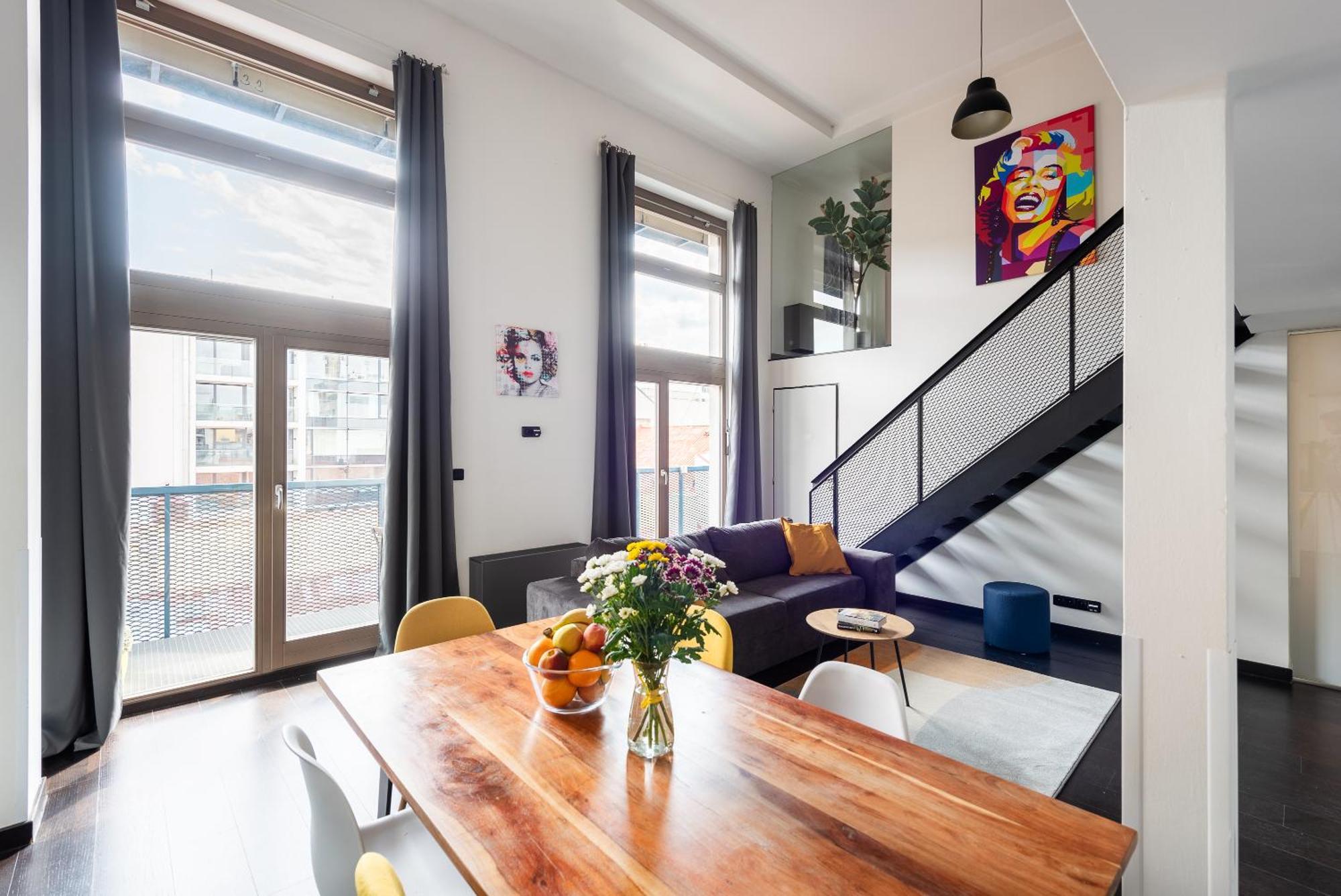 Apartamento 2-level On Krizikova Near The Metro *
